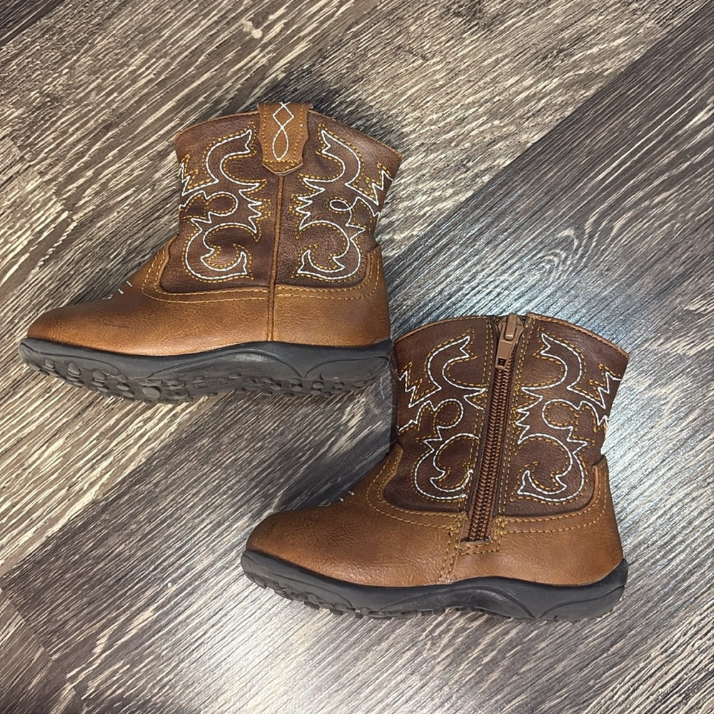 Baby cowboy boots size 6 Wonder Nation Brand with zipper down the side - Picture 3 of 5